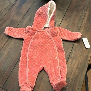 Nordstrom BRAND NEW PERFECT CONDITION 3M girls snowsuitt